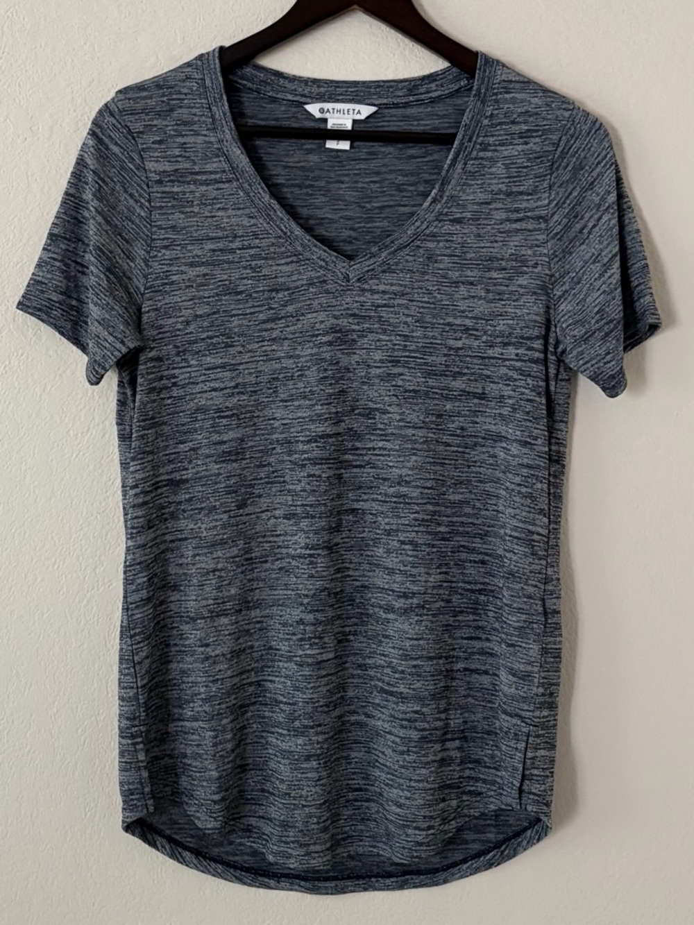Athleta Breezy Scoop V Tee Heathered Gray Activewear Top Small